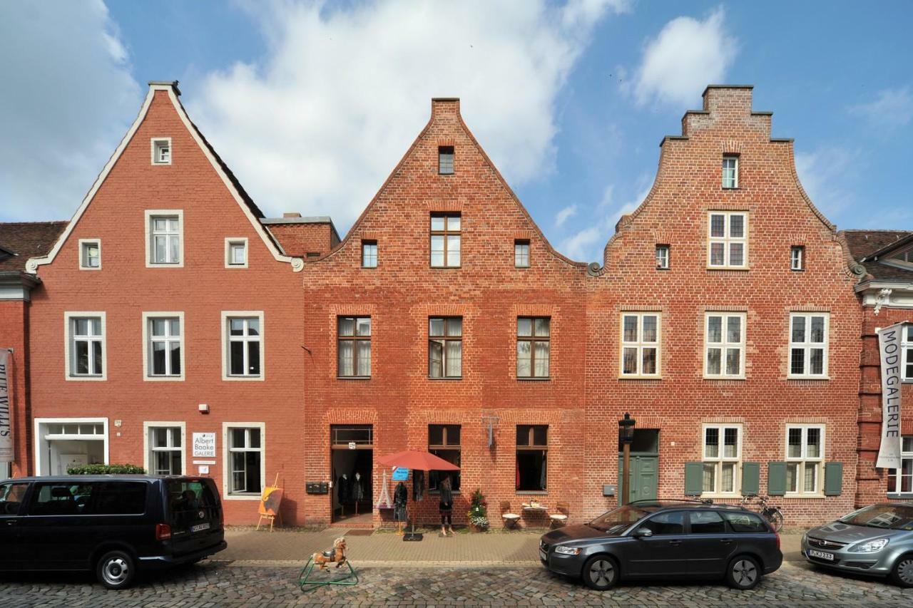Apartmenthaus Im Hollaendischen Viertel Potsdam Buitenkant foto